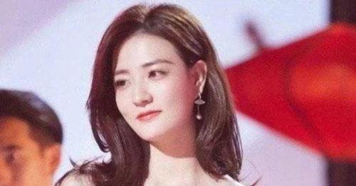 娱乐吃瓜经纪人小花,揭秘娱乐圈吃瓜达人背后的故事  第3张